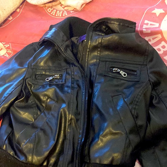 Miley Cyrus max azria looks new and only has been worn once - Picture 1 of 3